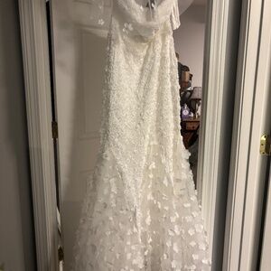 Bridal gown strapless with shoulder cover